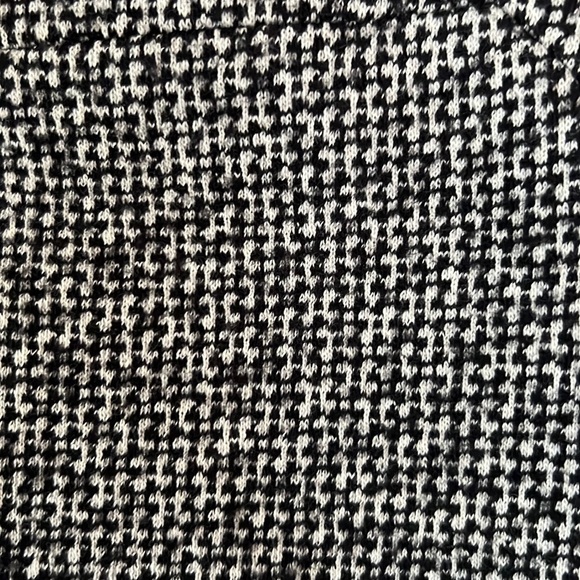 Emporio Armani Wool Blend Houndstooth Skirt - Picture 15 of 16